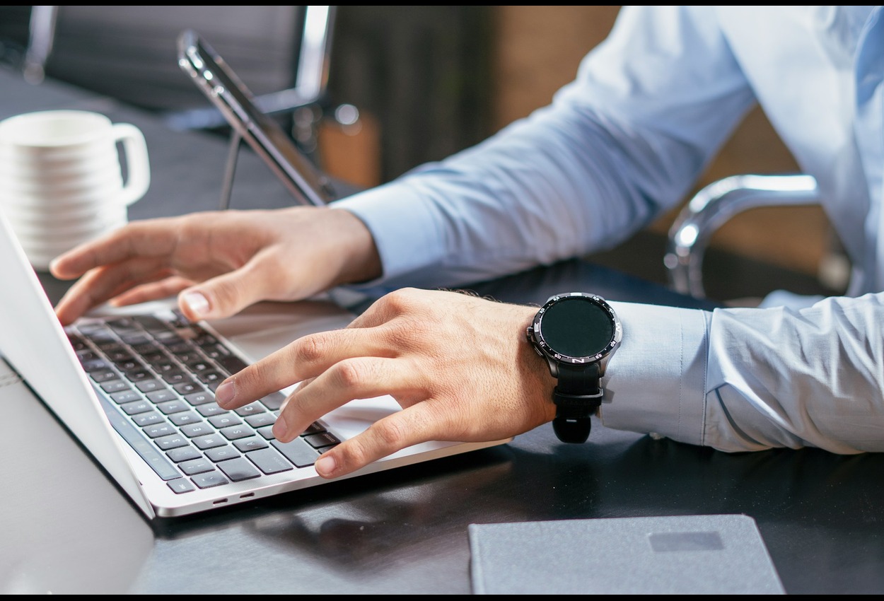 Rapelusr : A new digital identity and a creative space